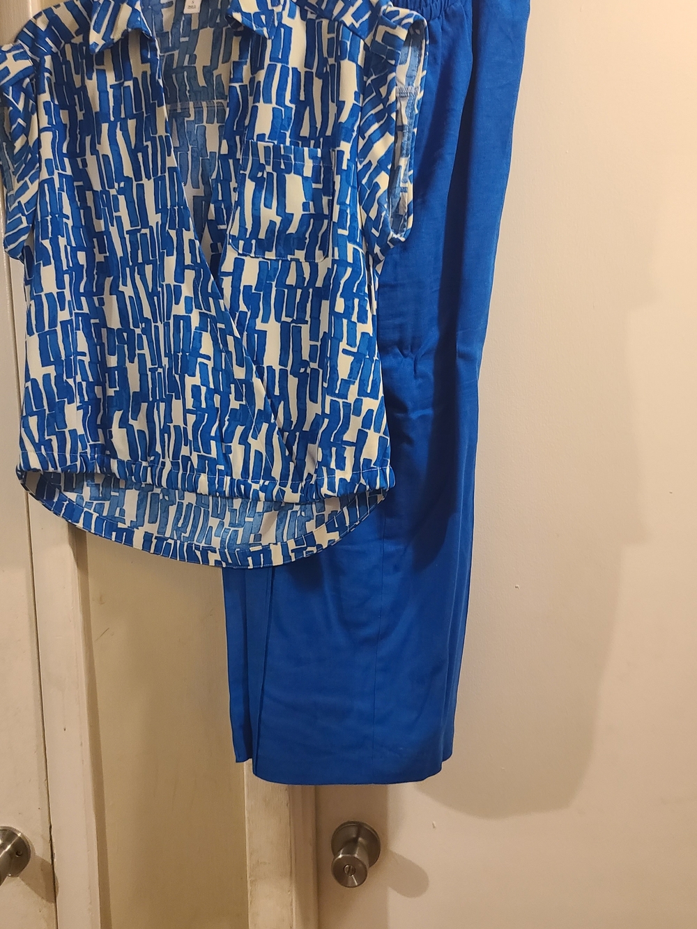 Nine West Blue Printed Short-Sleeve Top with Solid Blue Wide-Leg Pants
